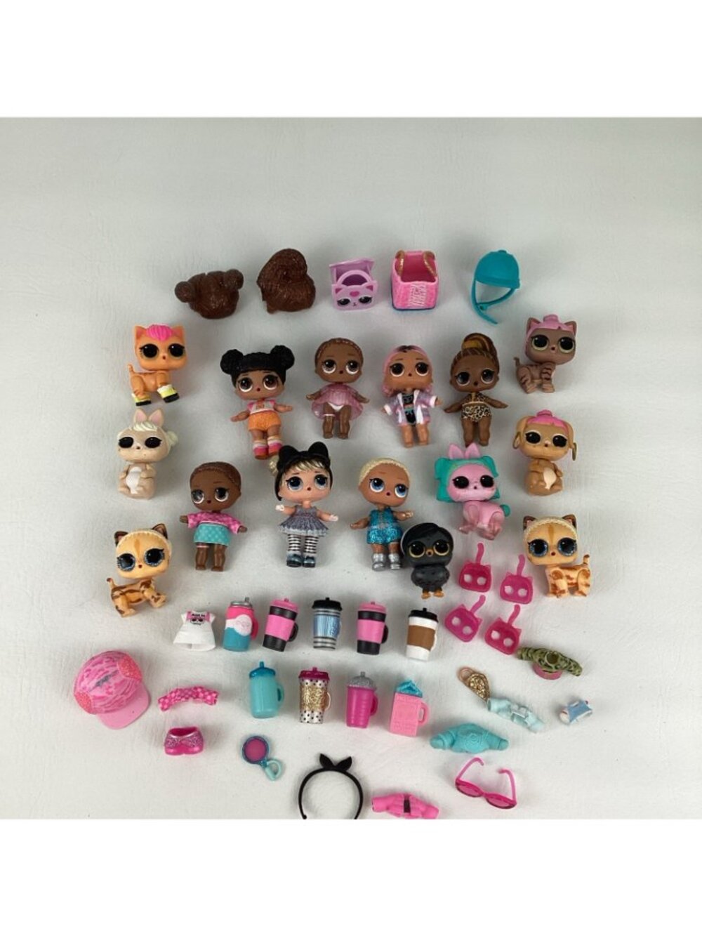 LOL Surprise Mini Doll Lot Glam Glitter Pets Accessories Curious QT Eye Spy MGA - Picture 2 of 9